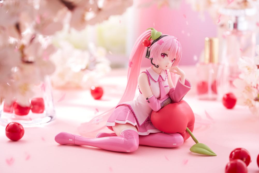 Vocaloid Hatsune Miku Sakura Cherry Cushion Taito Prize Figure 13cm