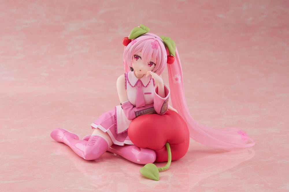 Vocaloid Hatsune Miku Sakura Cherry Cushion Taito Prize Figure 13cm