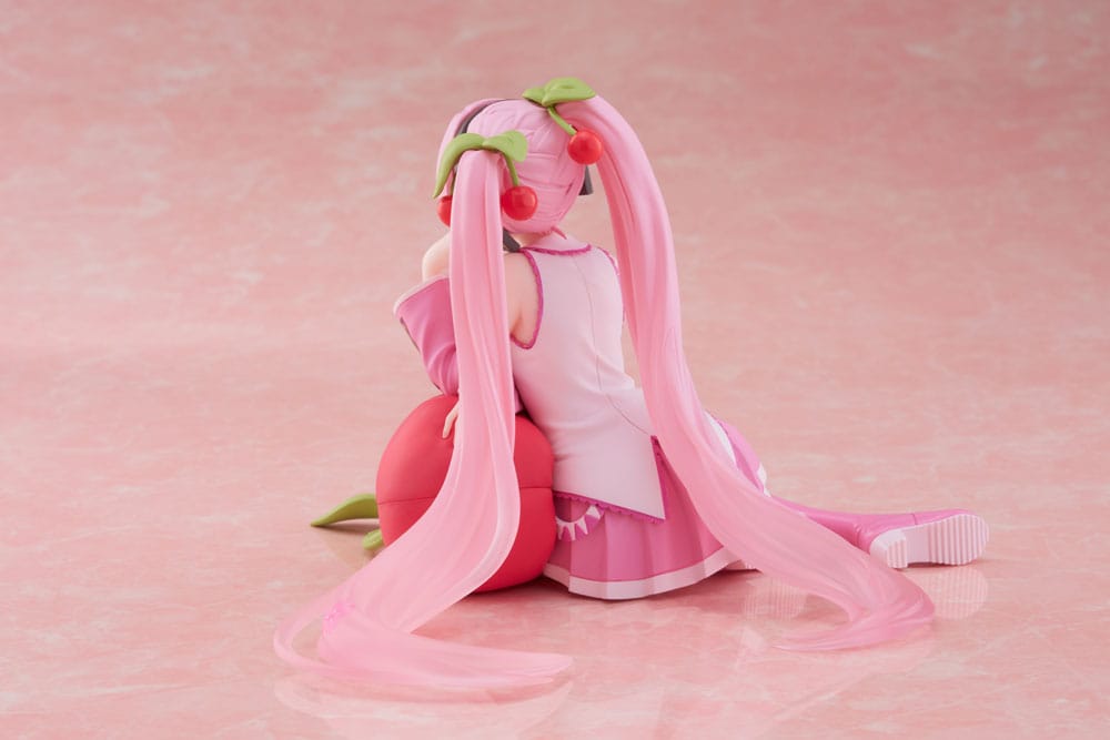 Vocaloid Hatsune Miku Sakura Cherry Cushion Taito Prize Figure 13cm