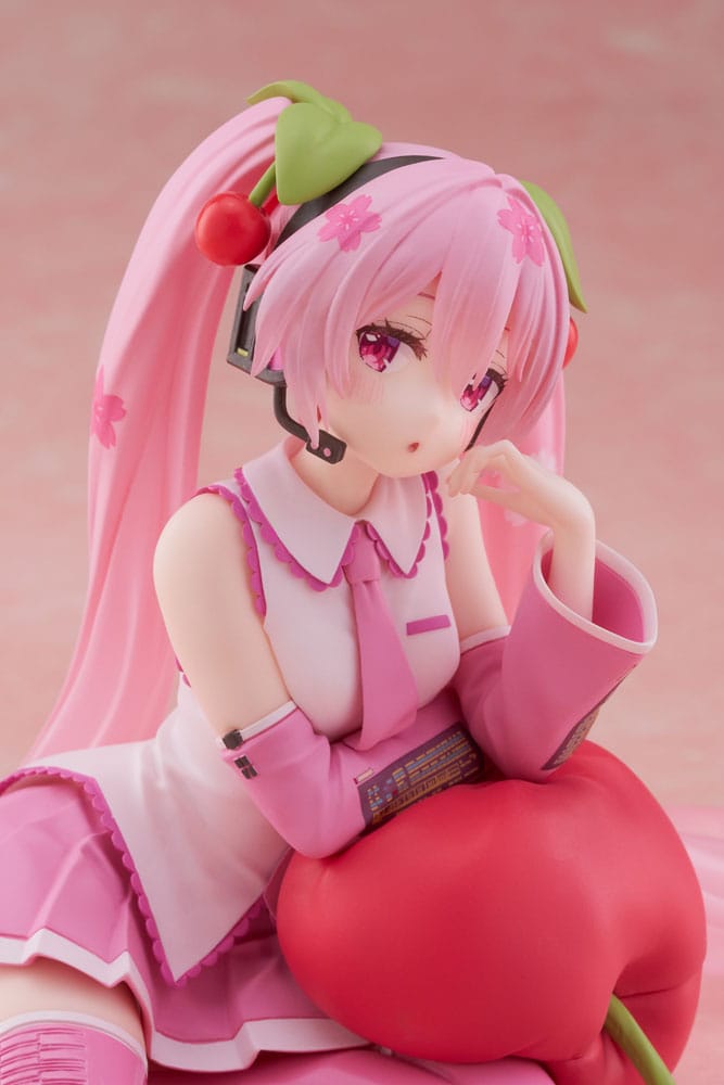 Vocaloid Hatsune Miku Sakura Cherry Cushion Taito Prize Figure 13cm
