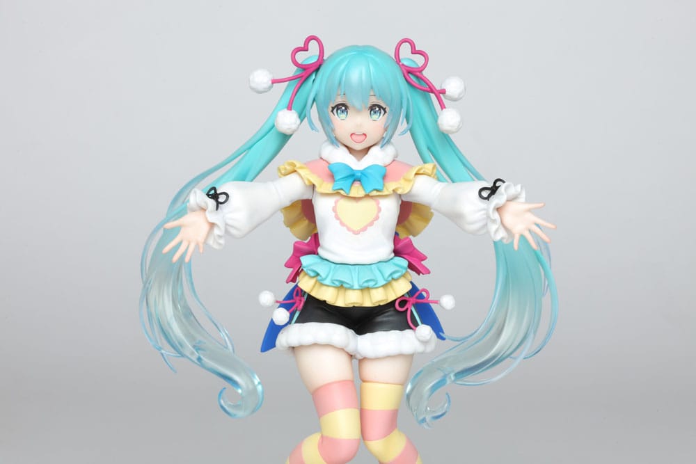 Vocaloid Hatsune Miku Winter Image Taito Prize Figure 18cm