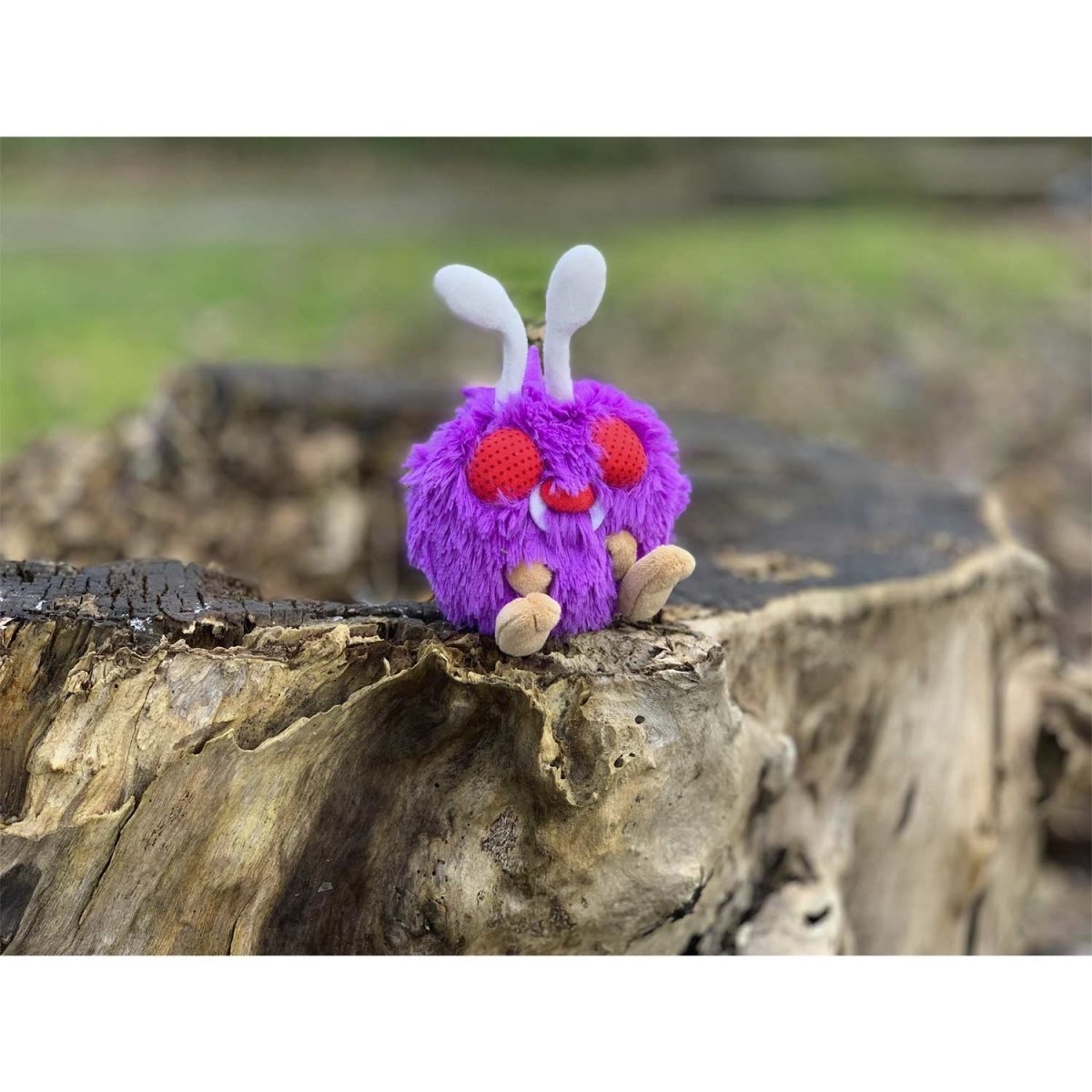 Pokemon Venonat Kanto Sitting Cuties Plush Toy 13cm