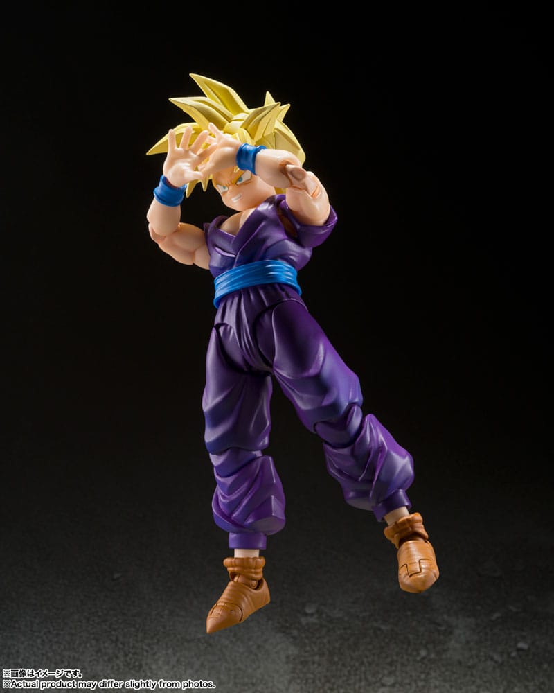 Dragon Ball Z Super Saiyan Son Gohan - The Warrior Who Surpassed Goku S.H. Figure Arts Figure 11cm