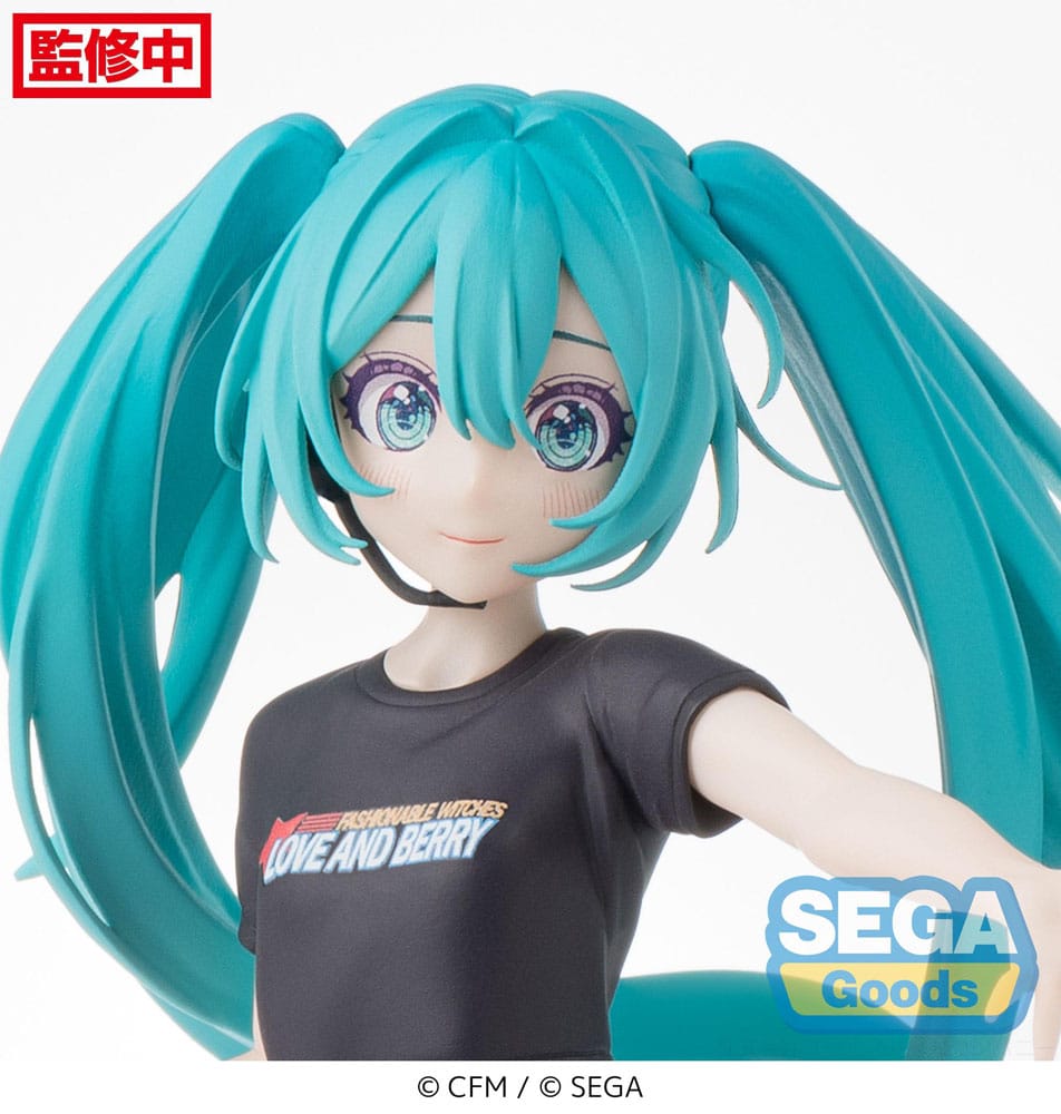 Vocaloid Hatsune Miku Love and Berry Dress Up and Dance Berry Ver. Sega Prize Figure 17cm