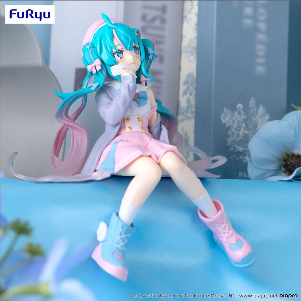 Vocaloid Hatsune Miku Love Sailor Grey Ver. Furyu Noodle Stopper Figure 13cm