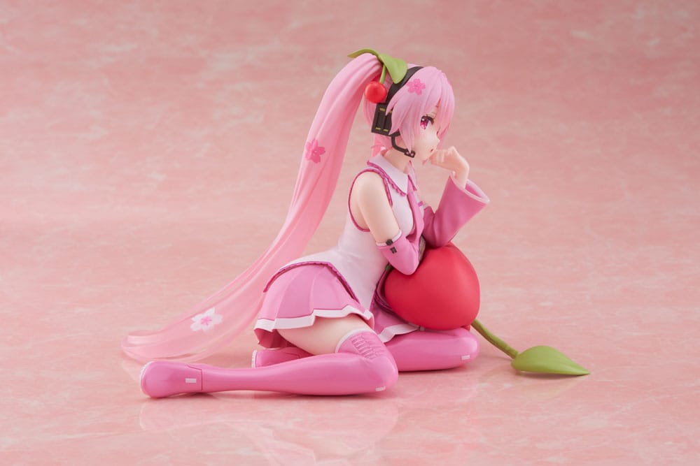Vocaloid Hatsune Miku Sakura Cherry Cushion Taito Prize Figure 13cm