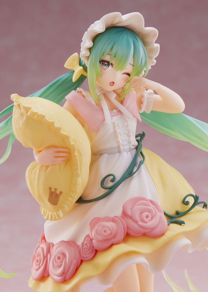 Vocaloid Hatsune Miku Sleeping Beauty Taito Prize Figure 18cm
