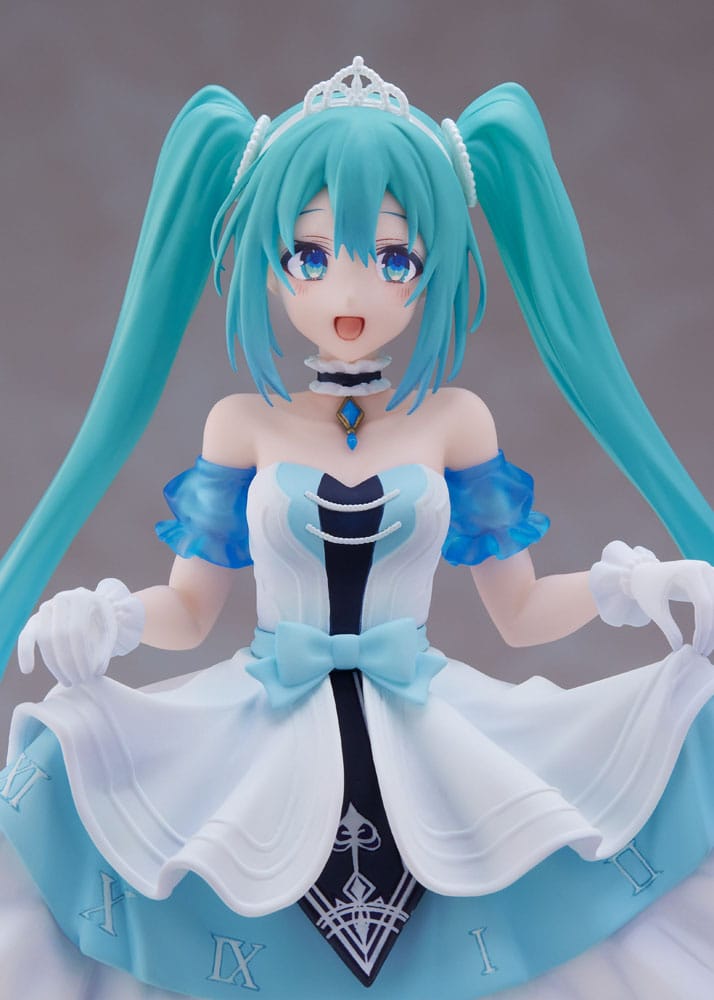 Vocaloid Hatsune Miku Wonderland Cinderella Ver. Taito Prize Figure 18cm