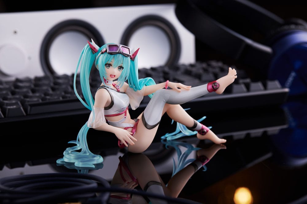 Vocaloid Hatsune Miku Wonderland Aqua Float Girls Taito Prize Figure 18cm